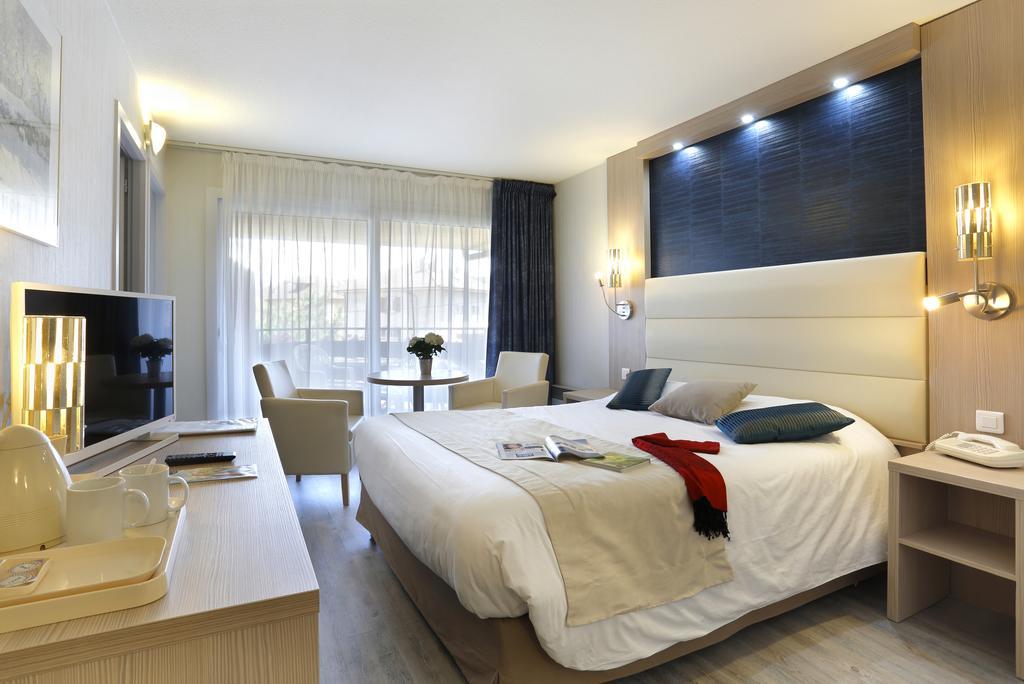 Logis Hotel Arc En Ciel Thonon-les-Bains Oda fotoğraf